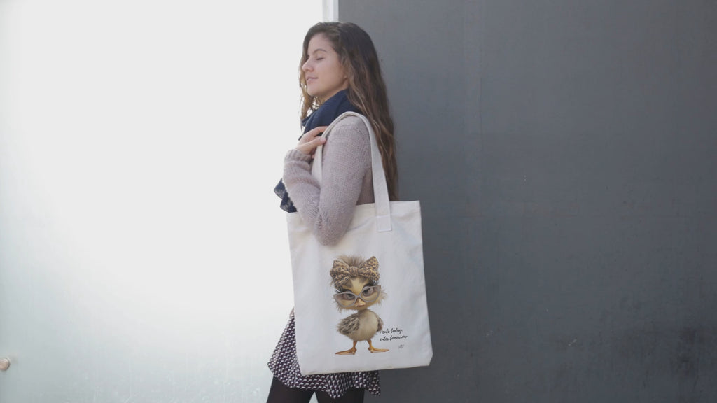 Cute Chic Chick Tote Bag — Leopard Bow & Glasses All-Over Print